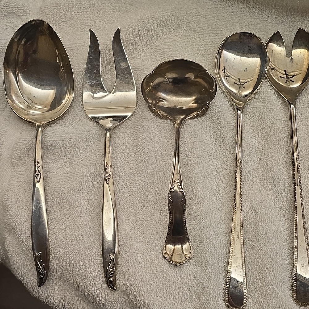 Very Vintage         Severing Sets